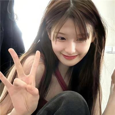 住宅区的两人